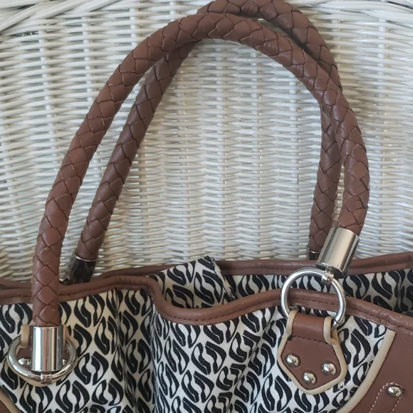 Steven by Steve Madden Large Bag - Picture 3 of 10